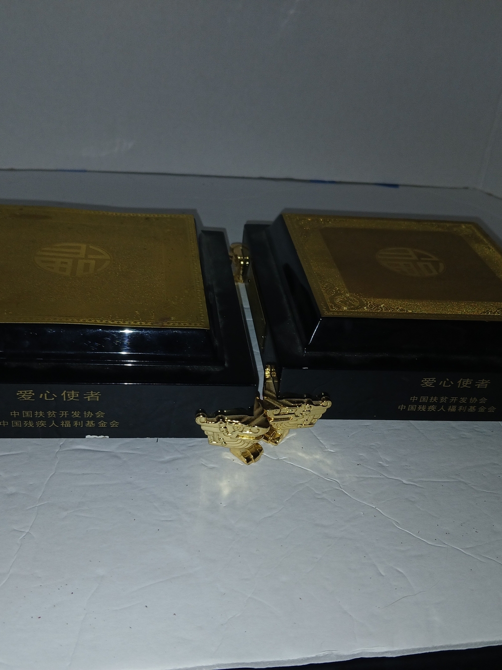 Black and Gold Decorative Keepsake Set